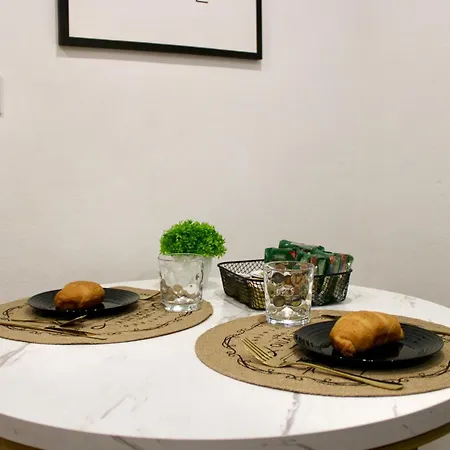 Apartment Pillis House Elegante E Accogliente In Centro Palermo