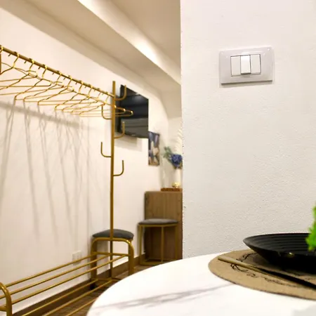 Pillis House Elegante E Accogliente In Centro